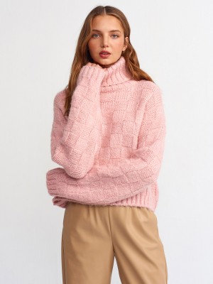 Sweter Z Golfem Finne Różowy